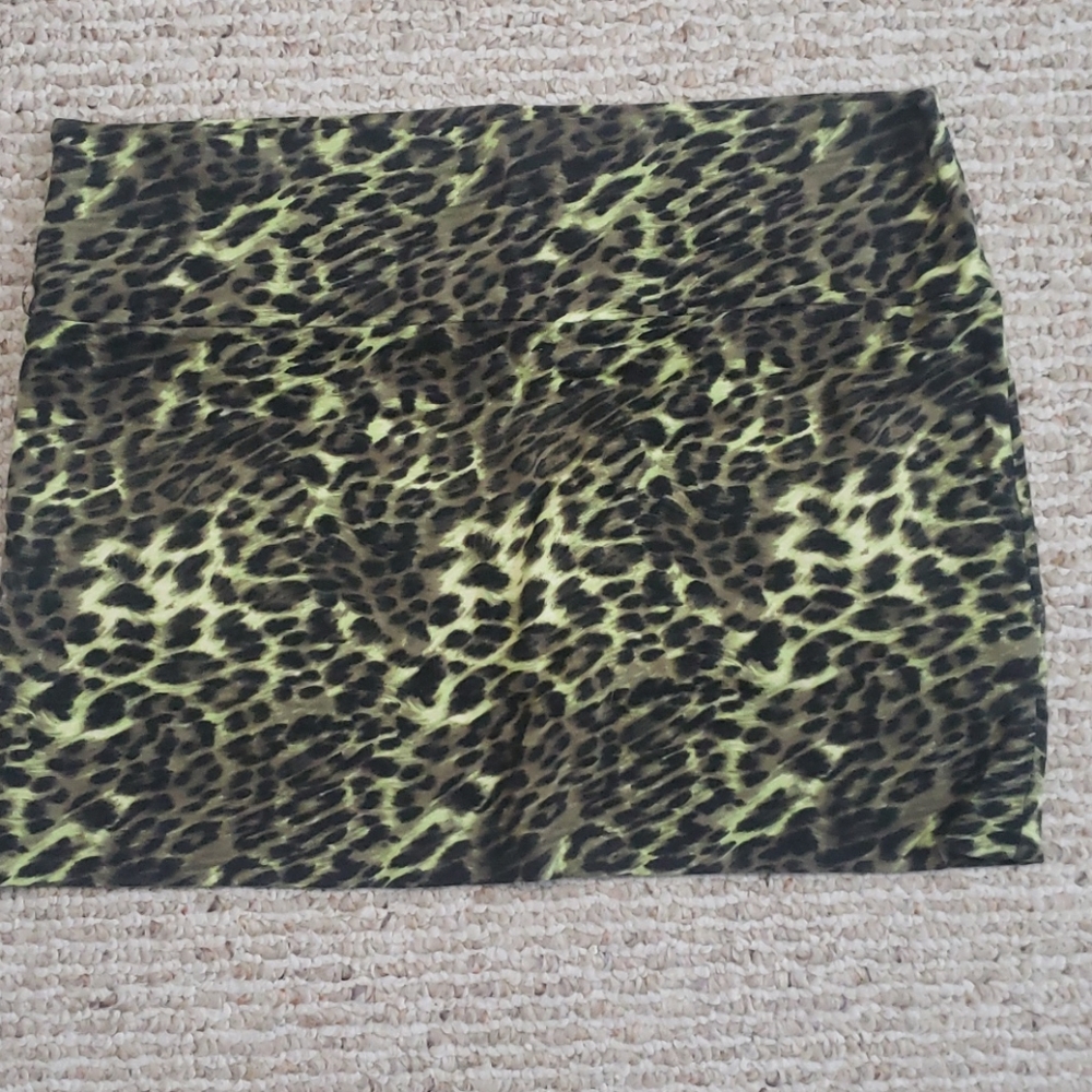 Fitted Green Leopard Skirt